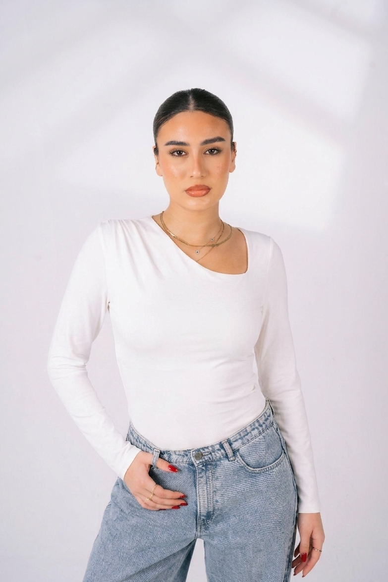 Shouolder of Everyday essential top