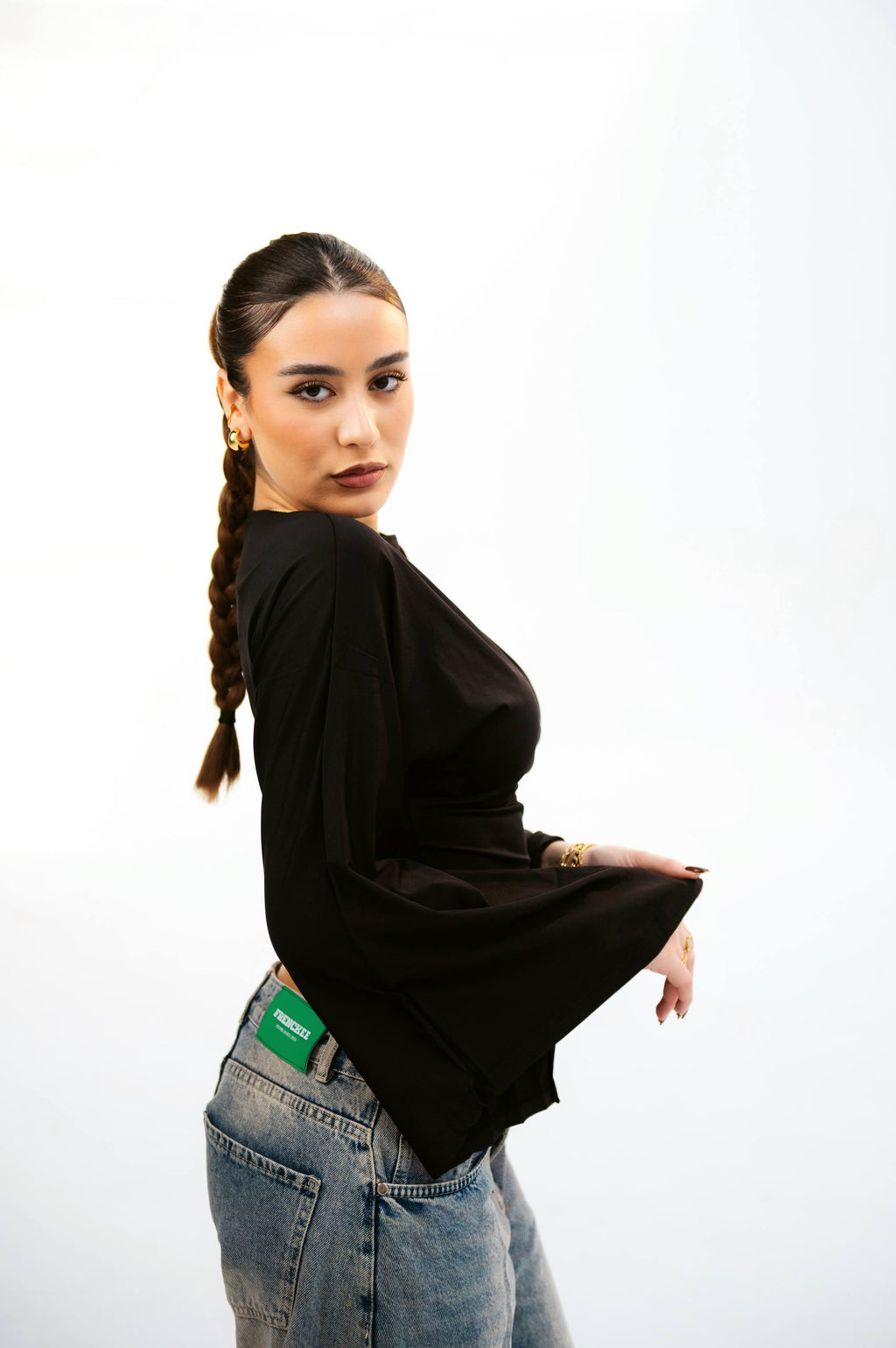 Bell-Sleeve Statement everyday essential Top